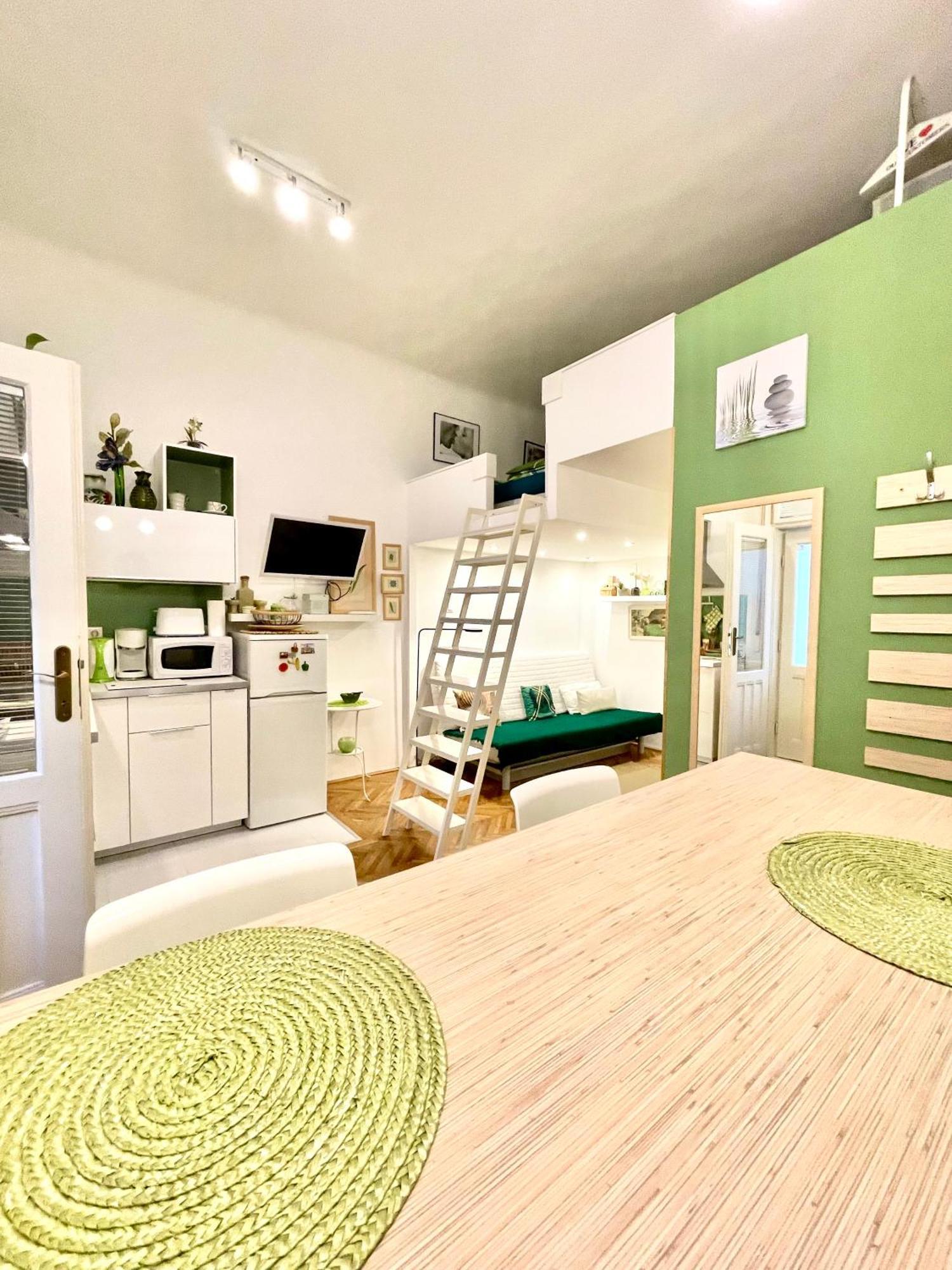 Green Pearl Apartment At St Stephen' S Basilica ブダペスト エクステリア 写真