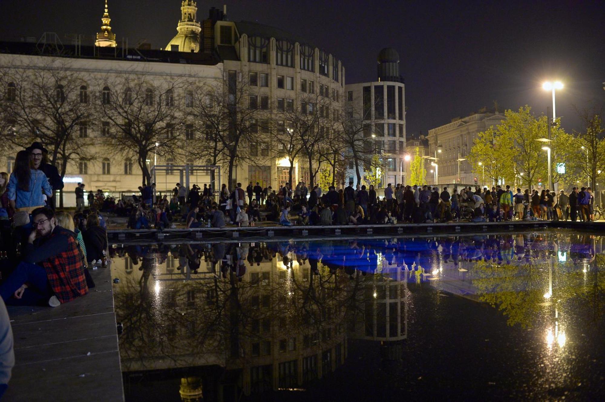 Green Pearl Apartment At St Stephen' S Basilica ブダペスト エクステリア 写真