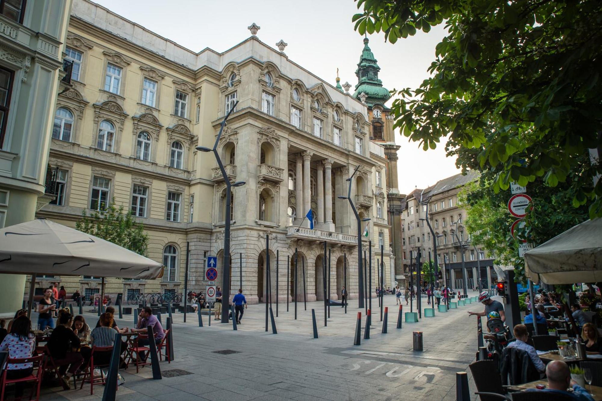 Green Pearl Apartment At St Stephen' S Basilica ブダペスト エクステリア 写真