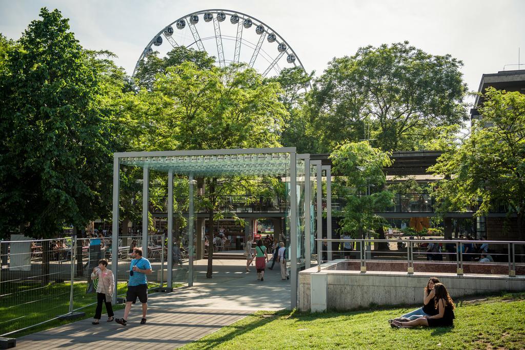 Green Pearl Apartment At St Stephen' S Basilica ブダペスト エクステリア 写真