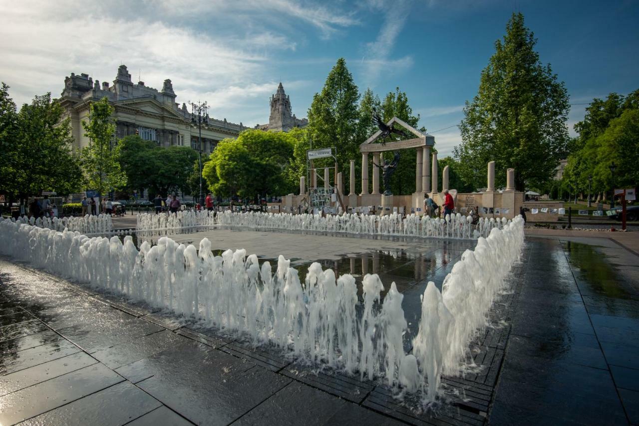 Green Pearl Apartment At St Stephen' S Basilica ブダペスト エクステリア 写真
